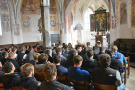 Studierende in Kirche